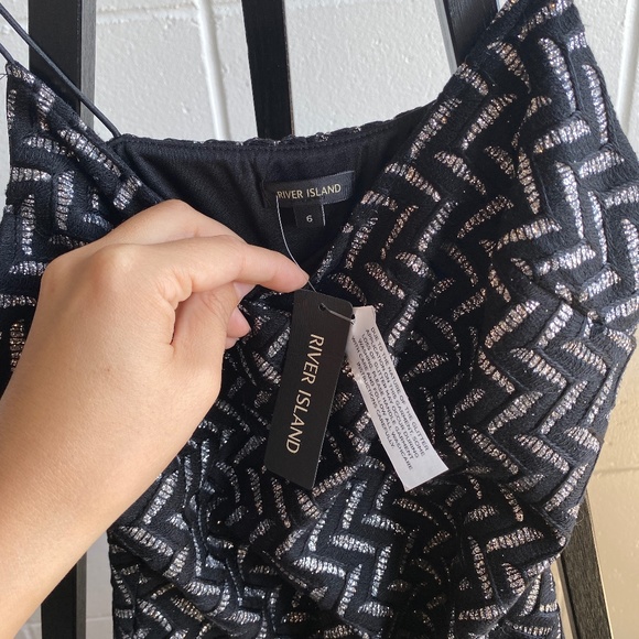 River Island Dress NWT - Picture 3 of 3